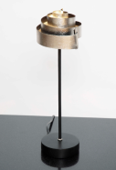 designov  kovov stoln lampa BANDEROLE stbrn